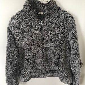 Sherpa quarter zip